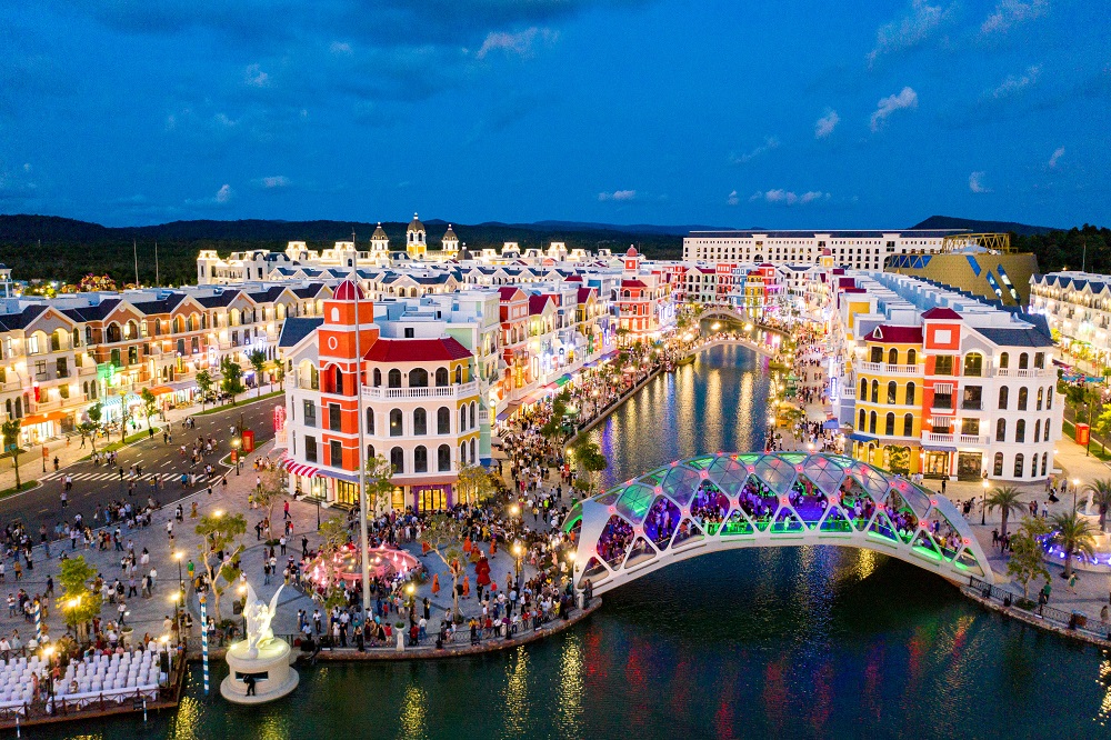 phu-quoc-united-center1