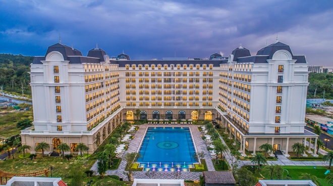 vinholidayspr6-2docx-1635411794434